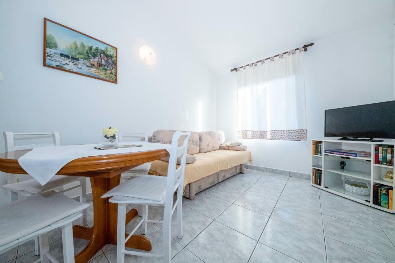 Apartmani Sanjin Tariba سوبيتارسكا دراغا المظهر الخارجي الصورة
